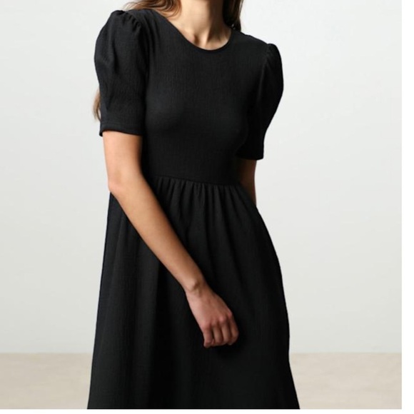 Lefties Black Midi Dress with Open Back & Bow – Size S - Picture 1 of 9
